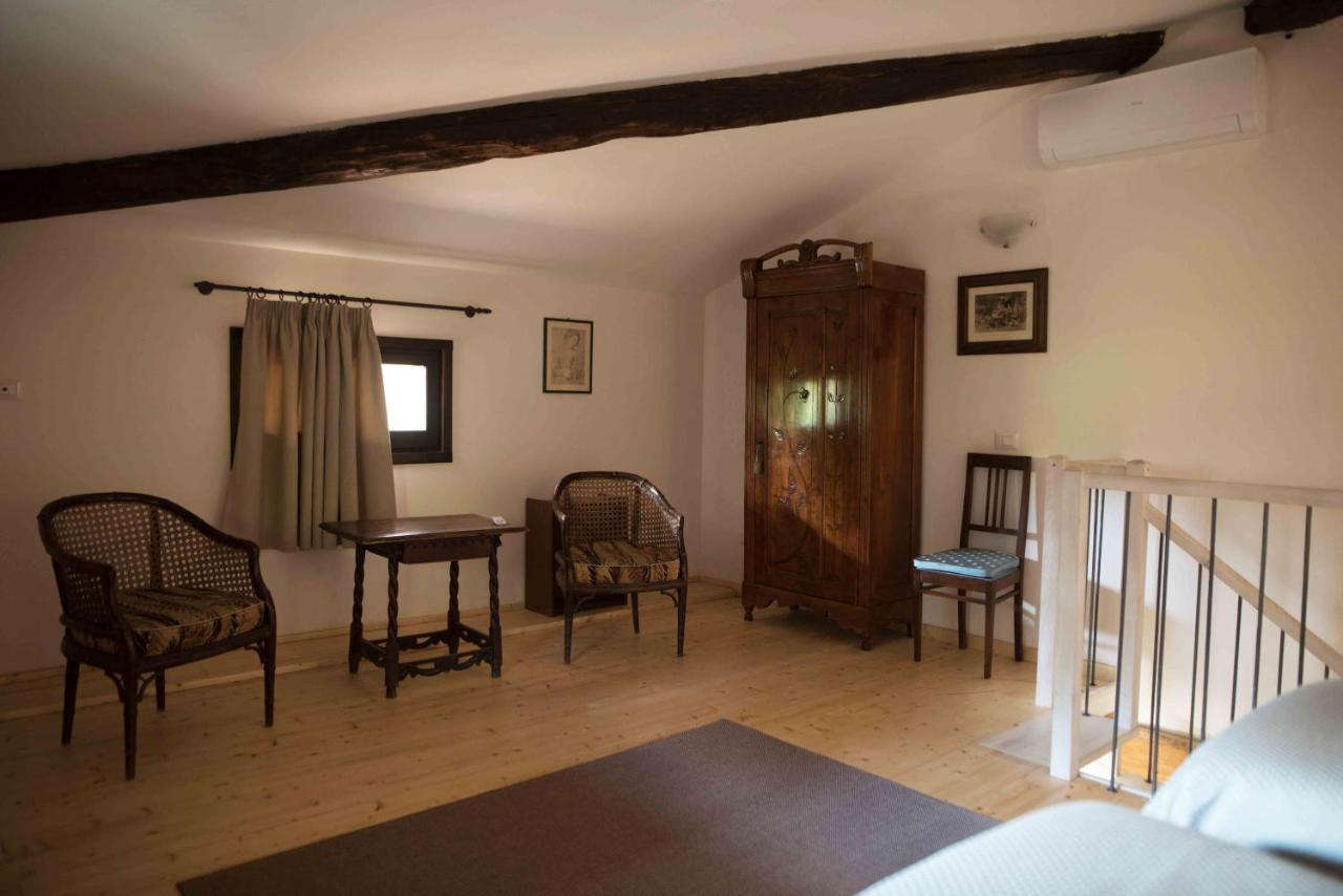 La Dimora Dell'Artista Hotel Perugia Bagian luar foto