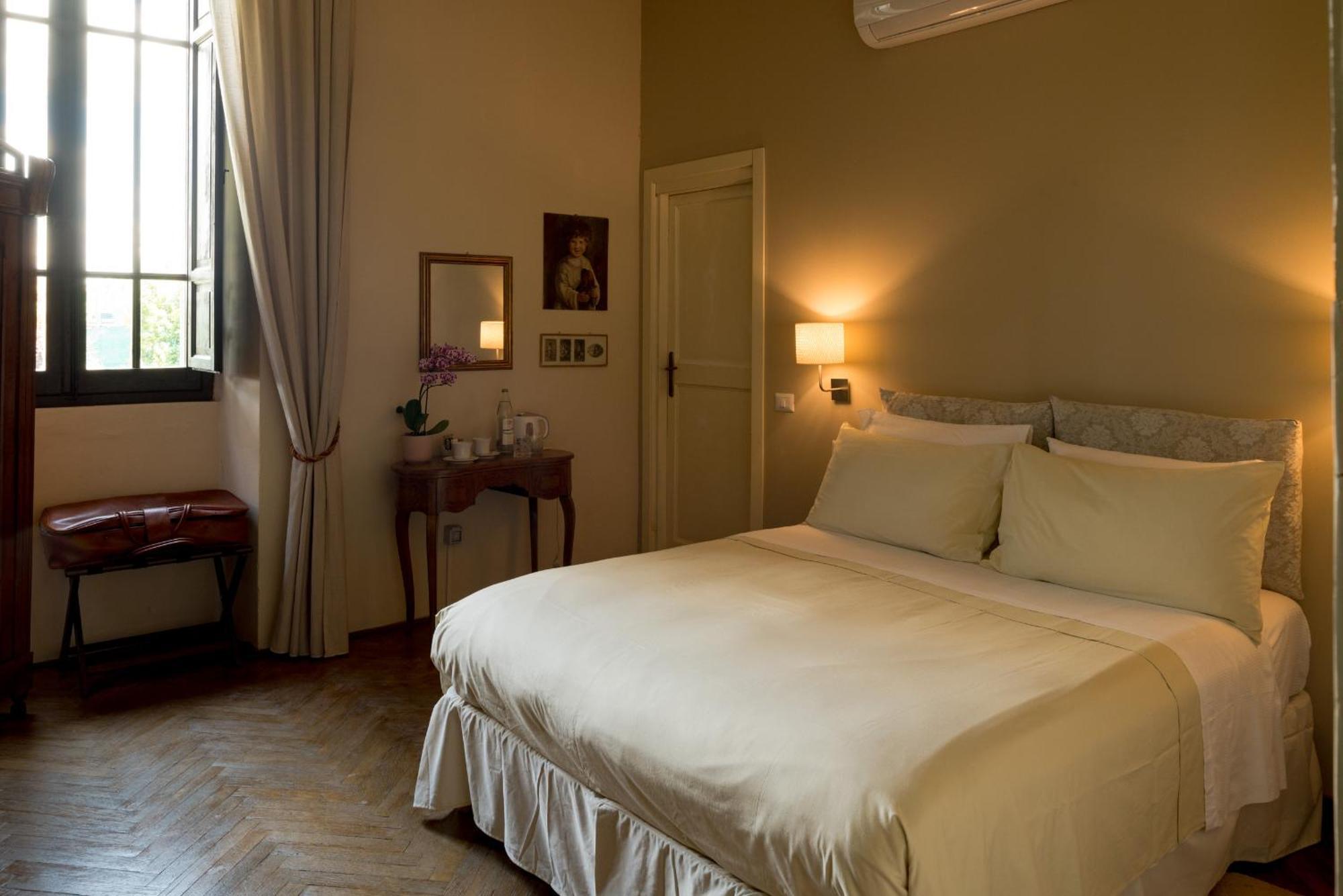 La Dimora Dell'Artista Hotel Perugia Bagian luar foto
