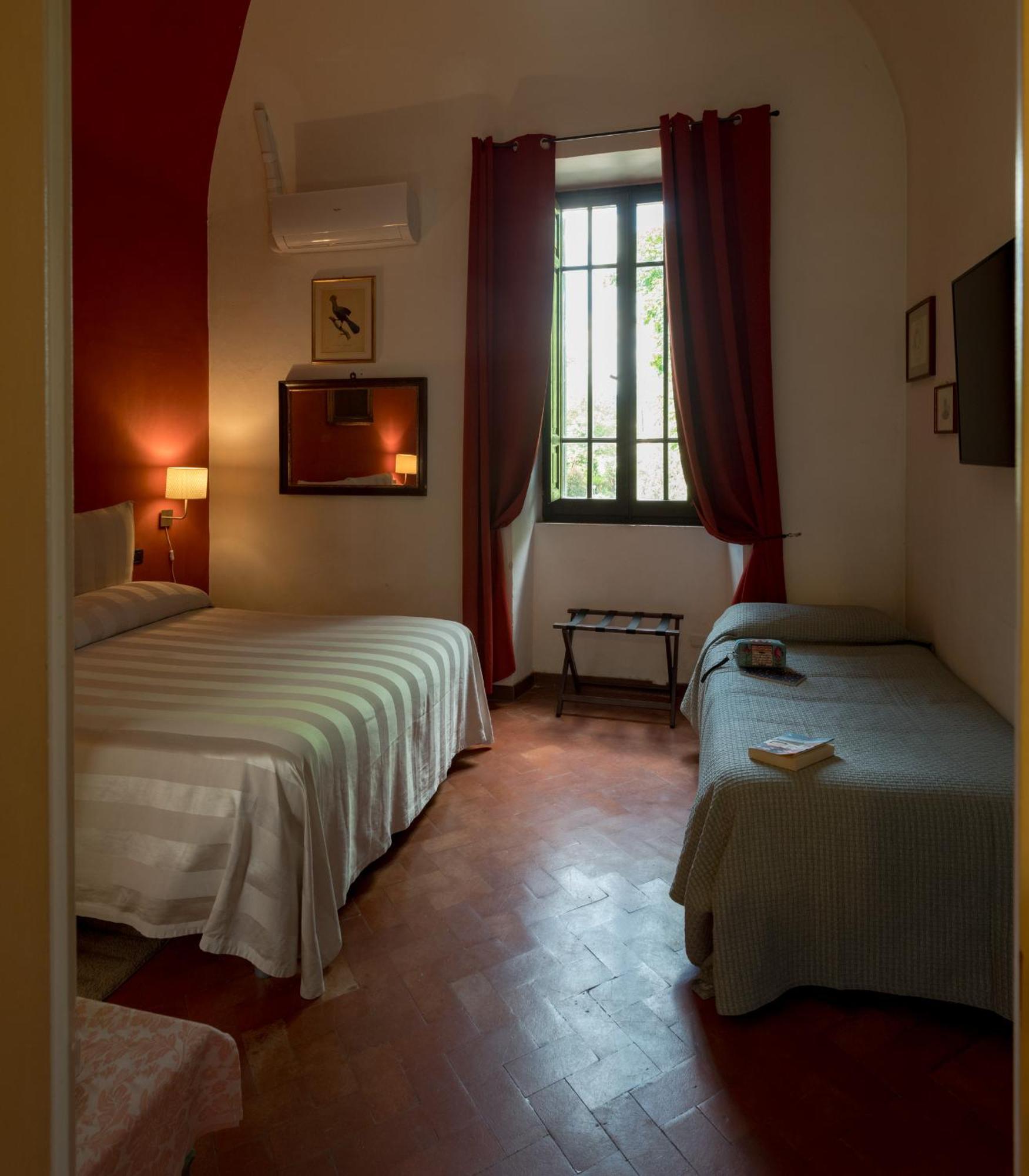 La Dimora Dell'Artista Hotel Perugia Bagian luar foto