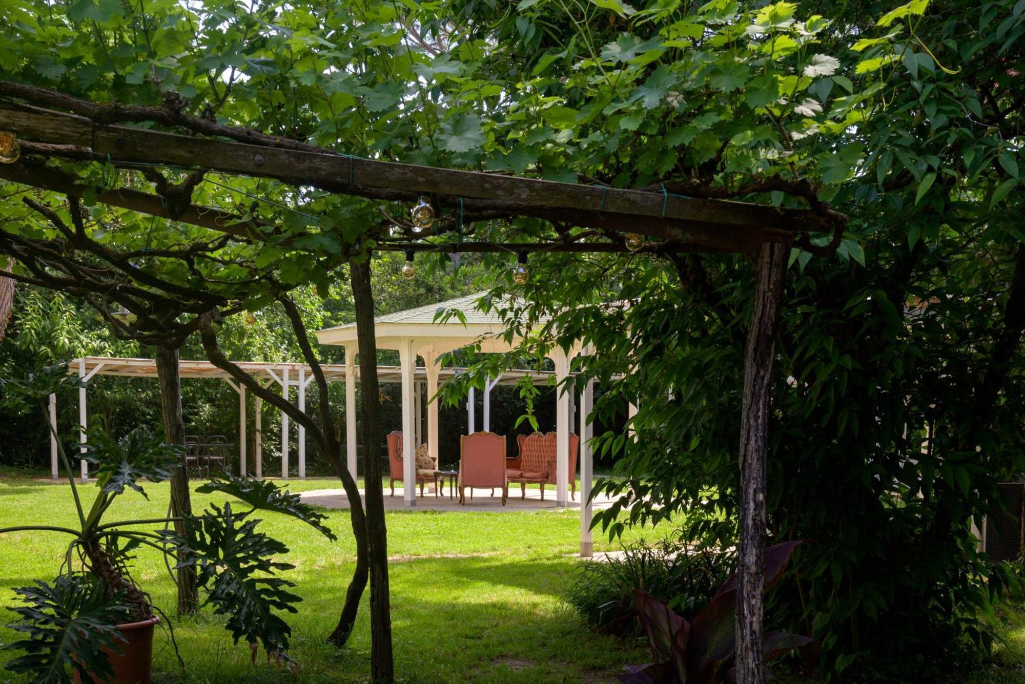 La Dimora Dell'Artista Hotel Perugia Bagian luar foto